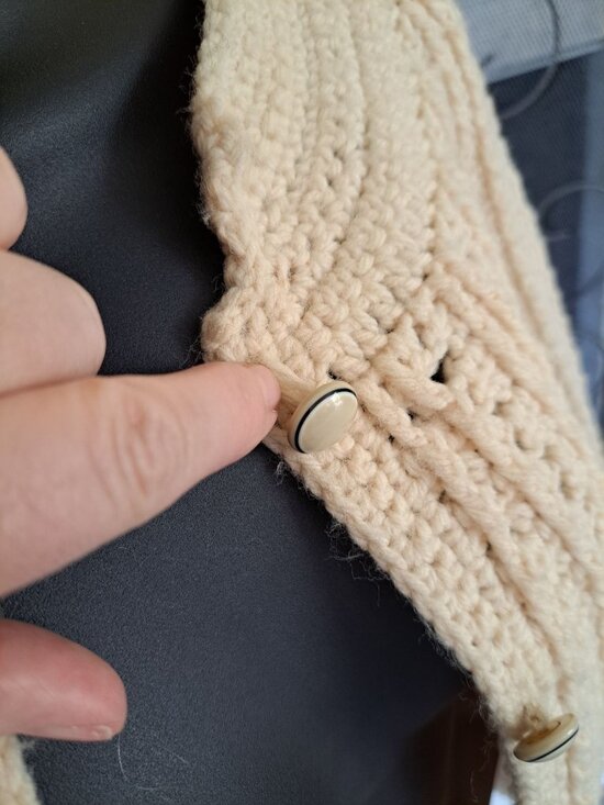 Handmade Cream Crochet Cape With Button Closure Beautiful Cottagecore RARE OS - Picture 6 of 6